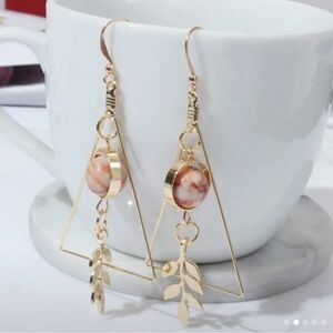 Marble and leafy earrings